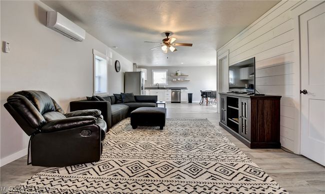 10913 Us Route 62, House other with 5 bedrooms, 2 bathrooms and null parking in Killbuck OH | Image 26