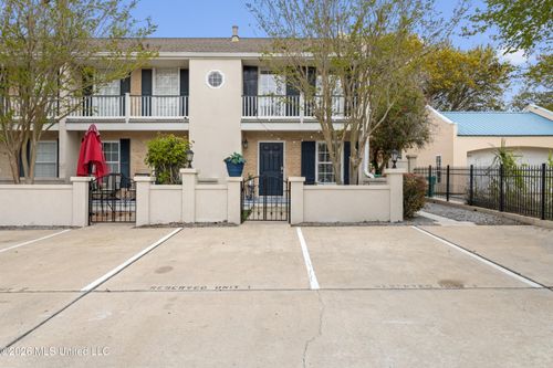 apt-1-105 Demontluzin Ave, Bay Saint Louis, MS, 39520-4522 | Card Image