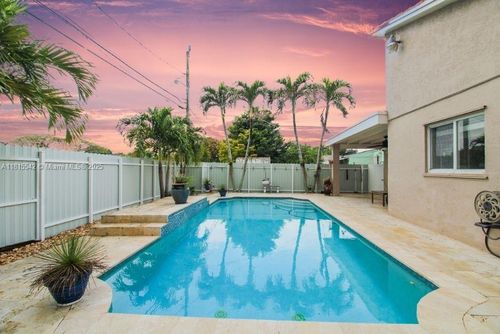 6710 Sw 33rd St, Miami, FL, 33155-3842 | Card Image