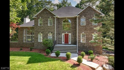 4 Lindsay Ln, Sparta, NJ, 07871-3903 | Card Image