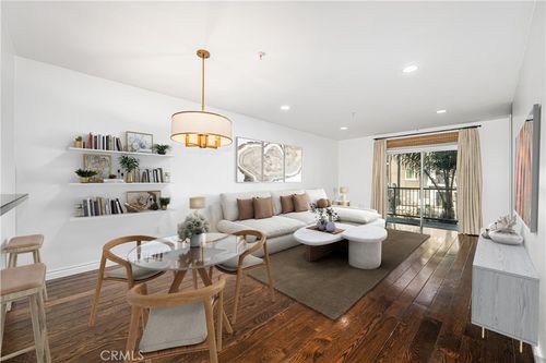 309-7100 Alvern, Los Angeles, CA, 90045 | Card Image