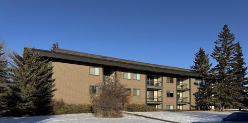 106-6108 53 St, Olds, AB, T4H1P1 | Card Image