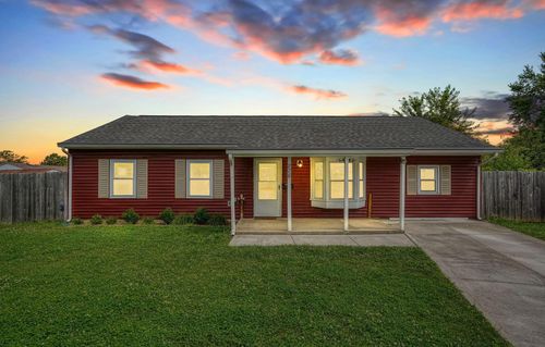 878 Traci Ct, Columbus, OH, 43207-5067 | Card Image