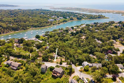 7 Squanto Dr, Chatham, MA, 02633-2627 | Card Image