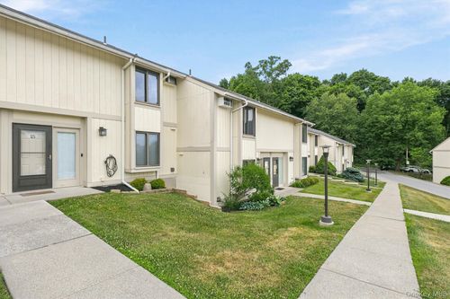 15 Hammond Plz, Beacon, NY, 12508-3139 | Card Image