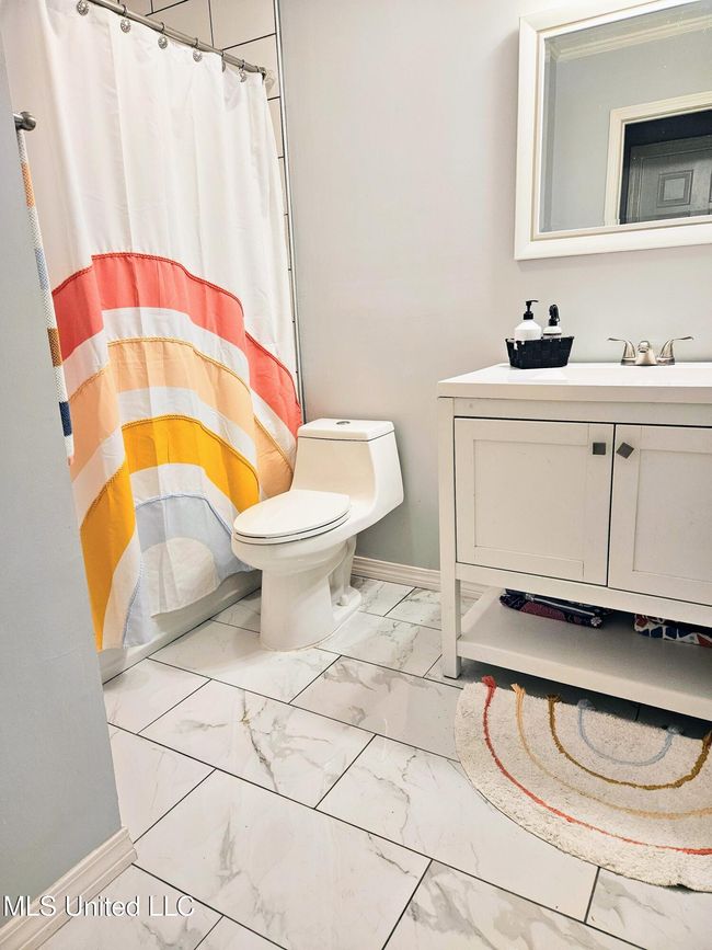 Bathroom | Image 31