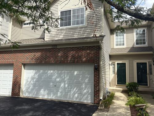 0-2221 Stoughton Dr, Aurora, IL, 60502-6247 | Card Image
