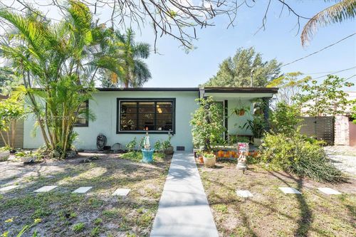 1440 Ne 148th St, Miami, FL, 33161-2633 | Card Image