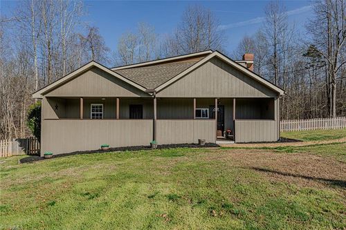 9409 Wheelers Church Rd, Hurdle Mills, NC, 27541-9402 | Card Image