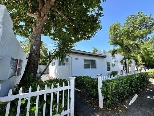 apt-2-844 Ne 17th Way, Fort Lauderdale, FL, 33304 | Card Image
