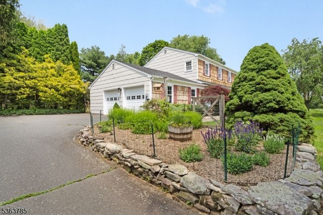 28 Douglas Dr, House other with 4 bedrooms, 2 bathrooms and null parking in Township Of Washington NJ | Image 4