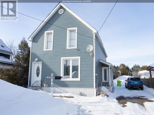 212 Wallace Terr, Sault Ste Marie, ON, P6C1K6 | Card Image