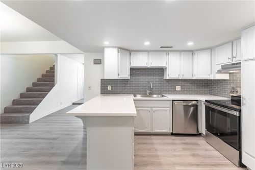 3708 Heritage Ave, Las Vegas, NV, 89121-4425 | Card Image