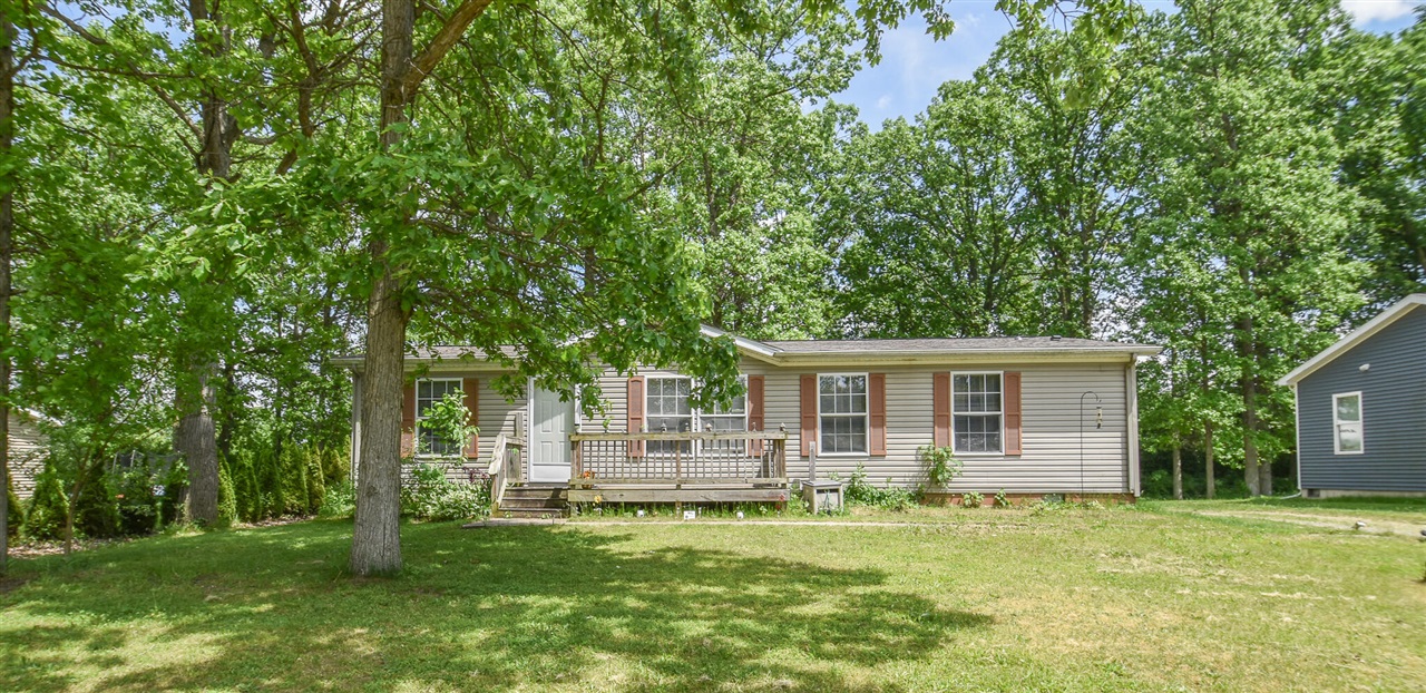 Richard St, Quincy, MI 49082