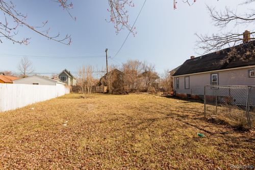3018 Harrison St, Detroit, MI, 48216-1258 | Card Image