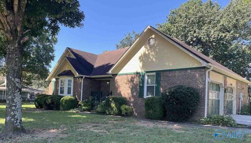 123 Shelly Ln, Huntsville, AL, 35810-6522 | Card Image