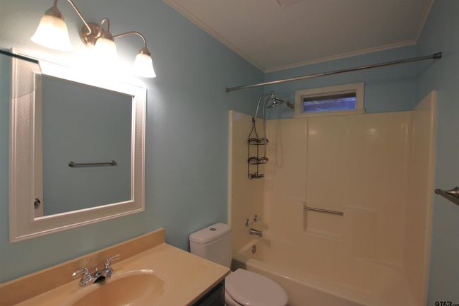 305 Lakeview St, House other with 3 bedrooms, 2 bathrooms and null parking in Whitehouse TX | Image 19