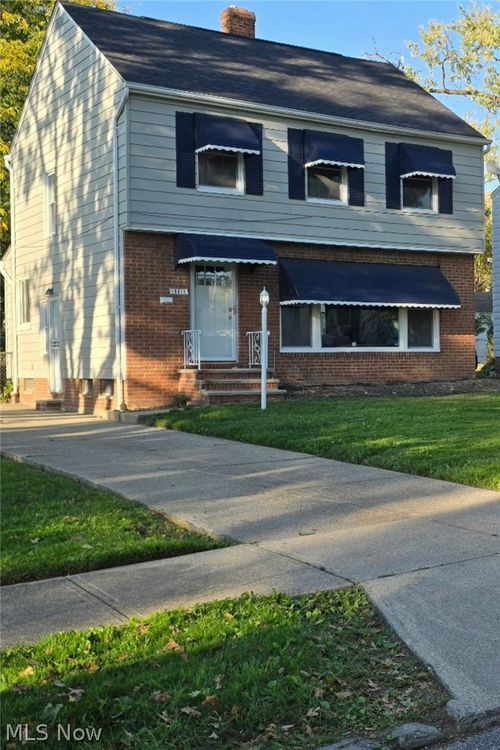 16611 Eldamere Ave, Cleveland, OH, 44128-1511 | Card Image