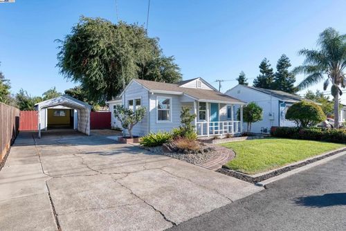 466 Lupine Way, Hayward Acres, CA, 94541-4832 | Card Image