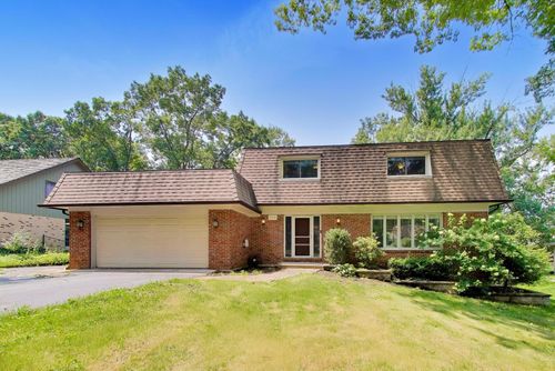 10S324 Hampshire Ln E, Willowbrook, IL, 60527-6041 | Card Image