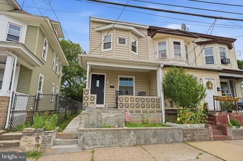 214 Washington St, MORRISVILLE, PA, 19067-7113 | Card Image