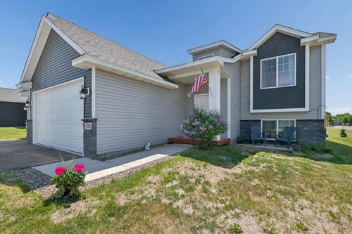 425 Eagle St Nw, Isanti, MN, 55040 | Card Image