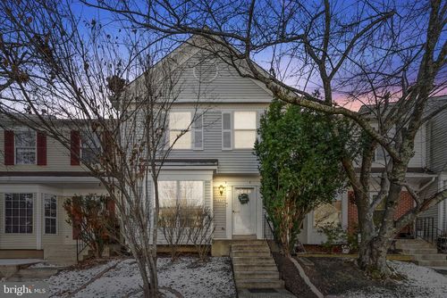 805 Smartts Ln Ne, LEESBURG, VA, 20176-4811 | Card Image