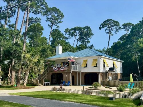 703 Bienville Blvd, Dauphin Island, AL, 36528-4429 | Card Image