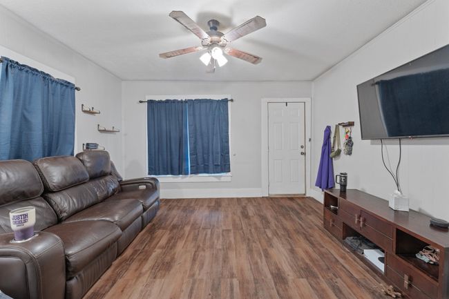 1110 N Clinton St, House other with 2 bedrooms, 1 bathrooms and null parking in Stephenville TX | Image 9