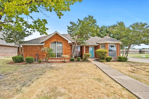 2416 Liles Ln, Mesquite, TX, 75181-4705 | Card Image