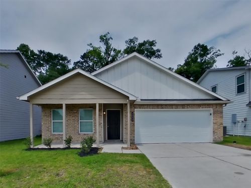 10050 Cerritos Drive, Conroe, TX, 77306 | Card Image
