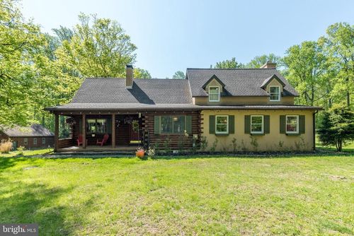 1502 Mission Rd, QUAKERTOWN, PA, 18951-5632 | Card Image