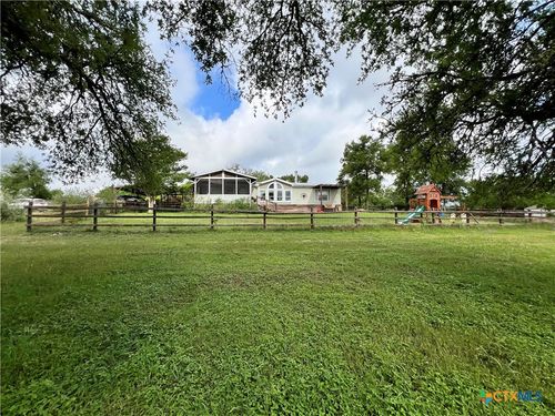 735 Oak Mdws, San Marcos, TX, 78666-8359 | Card Image