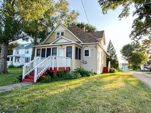 531 10th St, Lafayette, MN, 56054-9786 | Card Image