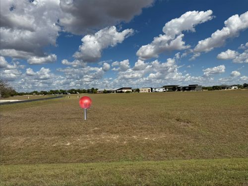 102 Ranch Estates Cir, Martindale, TX, 78655 | Card Image