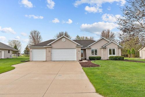 2375 Smoke Tree Road, FOX CROSSING, WI, 54956 | Card Image