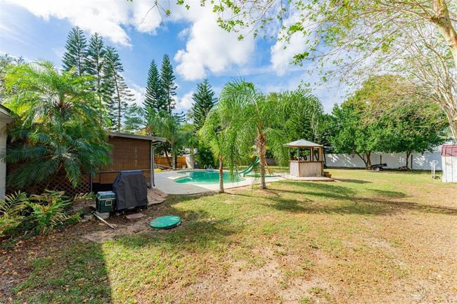 1539 Highcrest Circle, House other with 3 bedrooms, 2 bathrooms and null parking in Valrico FL | Image 35