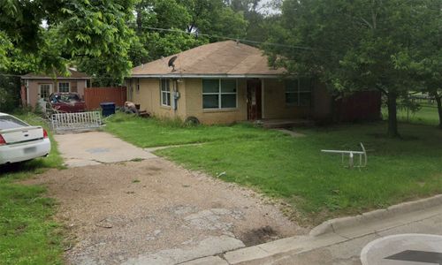 617 Green Street, Rockdale, TX, 76567 | Card Image