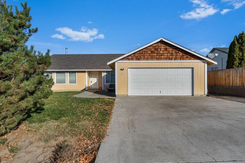 311 Geneva St, Culver, OR, 97734-9768 | Card Image