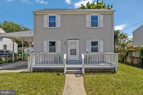 2003 Ravenswood St, HYATTSVILLE, MD, 20782-1637 | Card Image