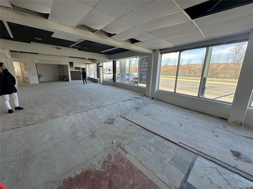 201 Sunrise Hwy, Lynbrook, NY, 11563-3008 | Card Image