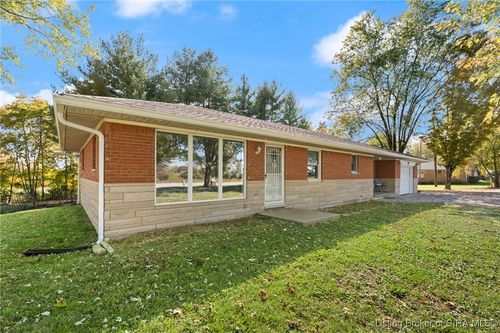 2723 W State Road 64, Taswell, IN, 47175-7637 | Card Image