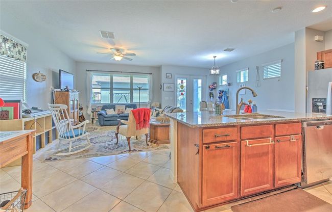 5705 Village Center Dr, House other with 4 bedrooms, 3 bathrooms and null parking in Lithia FL | Image 14