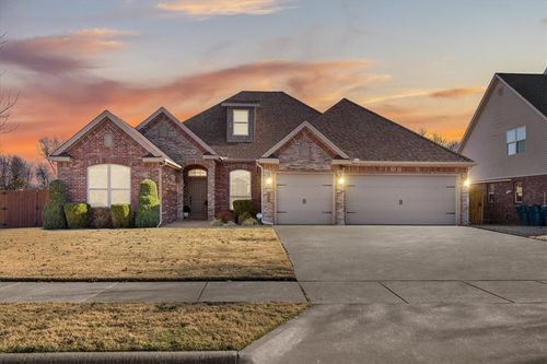 4501 Sw Branch St, Bentonville, AR, 72713-7815 | Card Image