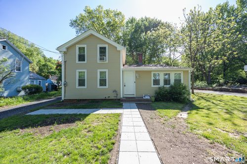 140 S Water St, East Windsor, CT, 06088-9633 | Card Image