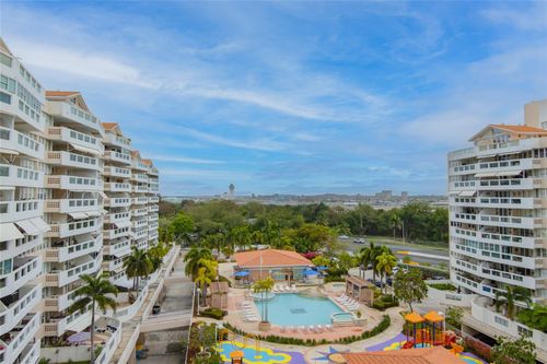 813-9546 Calle Diaz Way, Carolina, PR, 00979-1401 | Card Image