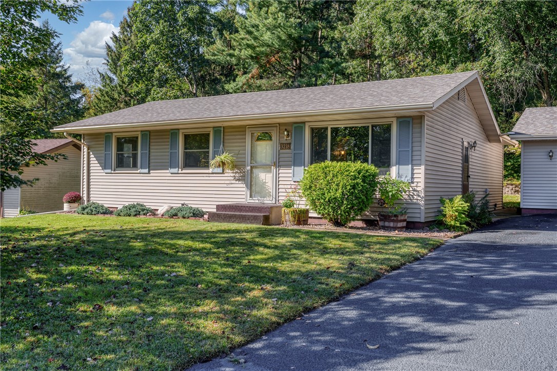 Glenhaven Pl, Eau Claire, WI 54703
