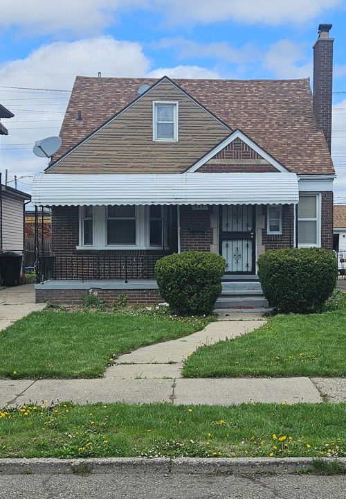 15237 Carlisle Street, Detroit, MI, 48205 | Card Image