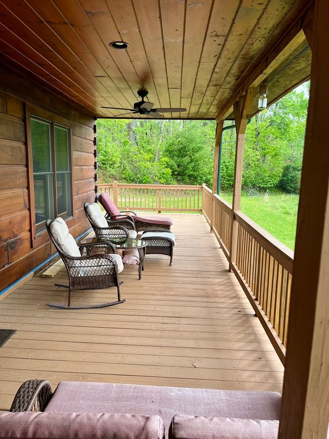 198 F S T Ln, House other with 3 bedrooms, 3 bathrooms and null parking in Fancy Gap VA | Image 36