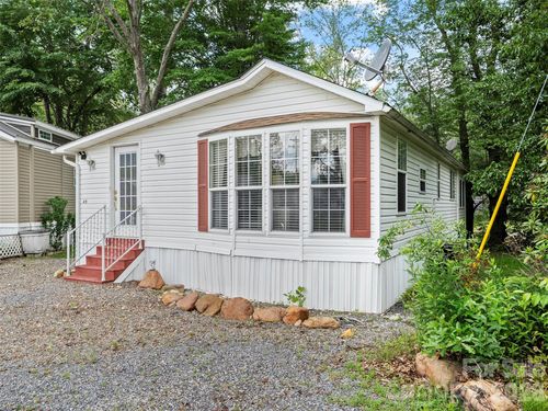 43 Pike Pt, Waynesville, NC, 28785-9001 | Card Image